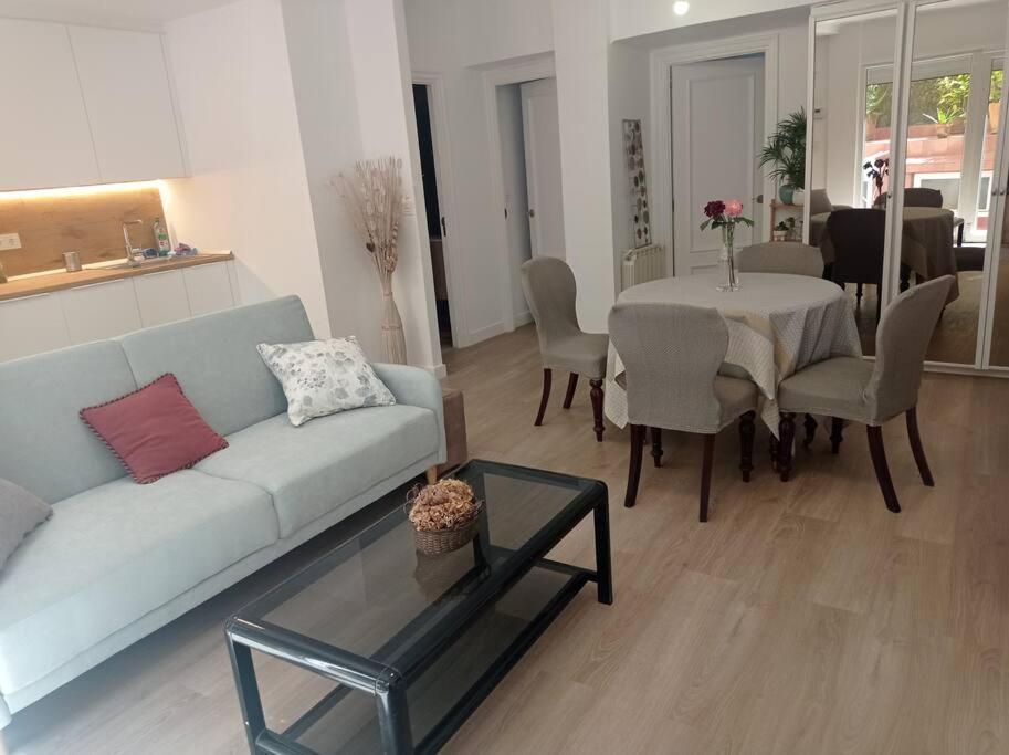 Piso Con Terraza Junto A La Playa Apartment San Sebastian Luaran gambar